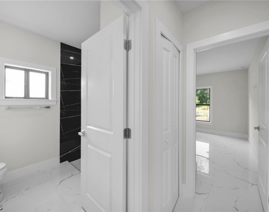 636 Ladd Street - Photo Thumbnail 19