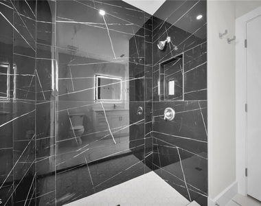 636 Ladd Street - Photo Thumbnail 12