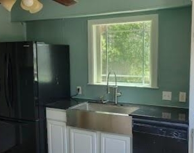 814 39th Street - Photo Thumbnail 14