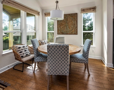 1810 Daly Way - Photo Thumbnail 13