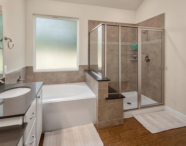 1810 Daly Way - Photo Thumbnail 17