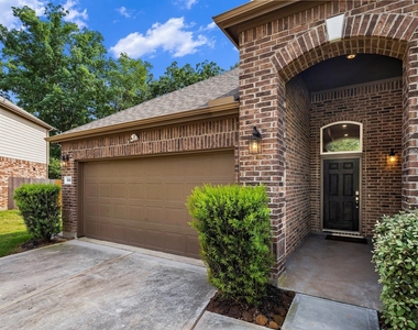 1810 Daly Way - Photo Thumbnail 3