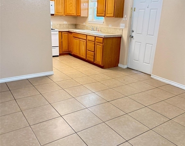5939 Fm 1459 Road - Photo Thumbnail 4