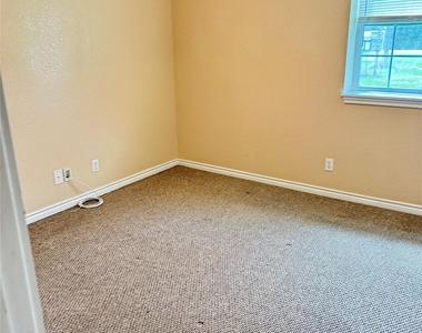 5939 Fm 1459 Road - Photo Thumbnail 8