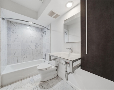 10319 Meadow Lake Lane - Photo Thumbnail 23