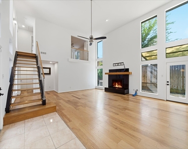 10319 Meadow Lake Lane - Photo Thumbnail 2