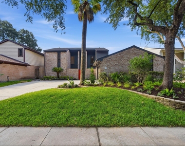 10319 Meadow Lake Lane - Photo Thumbnail 30
