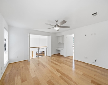 10319 Meadow Lake Lane - Photo Thumbnail 18