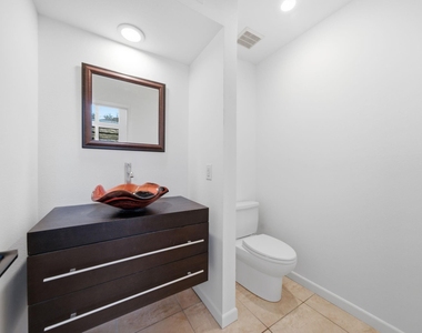10319 Meadow Lake Lane - Photo Thumbnail 22
