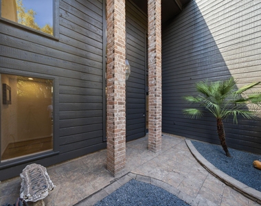 10319 Meadow Lake Lane - Photo Thumbnail 29