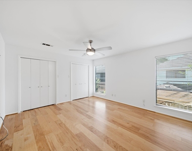 10319 Meadow Lake Lane - Photo Thumbnail 19