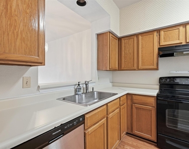 7743 Cambridge Street - Photo Thumbnail 9