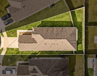 10422 Milford Woods Lane - Photo Thumbnail 18