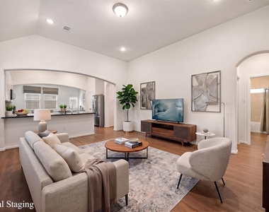 10422 Milford Woods Lane - Photo Thumbnail 3