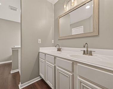 6542 Carly Park Way - Photo Thumbnail 14