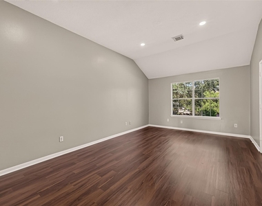 6542 Carly Park Way - Photo Thumbnail 12