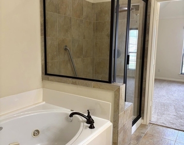 8413 Ketan Loch Court - Photo Thumbnail 15