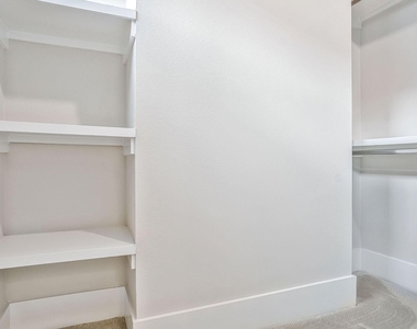 838 Fisher Street - Photo Thumbnail 15