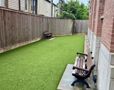 4899 Montrose Boulevard - Photo Thumbnail 21