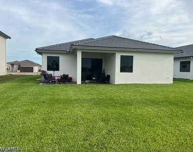 4943 Brigata Way - Photo Thumbnail 10