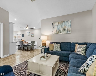 764 94th Avenue N - Photo Thumbnail 13