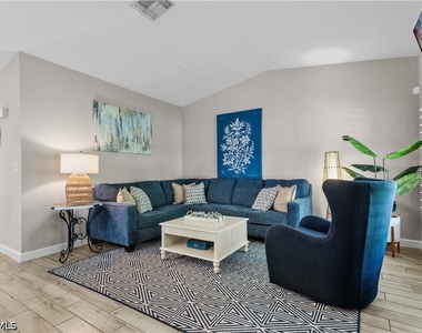 764 94th Avenue N - Photo Thumbnail 11