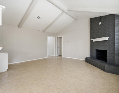 2506 Nightowl Trail - Photo Thumbnail 8