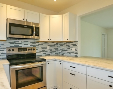 5310 Caldwell Street - Photo Thumbnail 11
