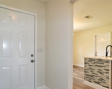 5310 Caldwell Street - Photo Thumbnail 7