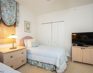 7655 Pebble Creek Circle - Photo Thumbnail 10