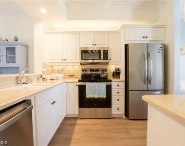 410 Bayfront Place - Photo Thumbnail 1