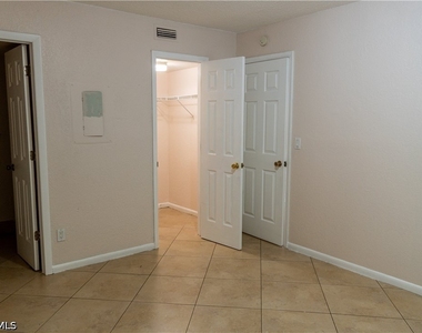 4627 Bayshore Drive - Photo Thumbnail 15