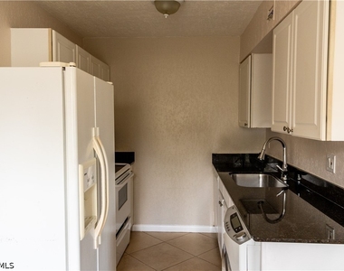 4627 Bayshore Drive - Photo Thumbnail 5