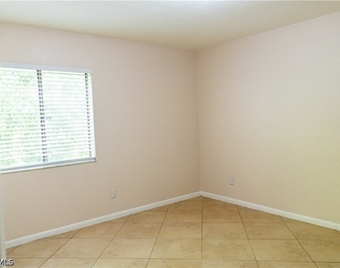4627 Bayshore Drive - Photo Thumbnail 11