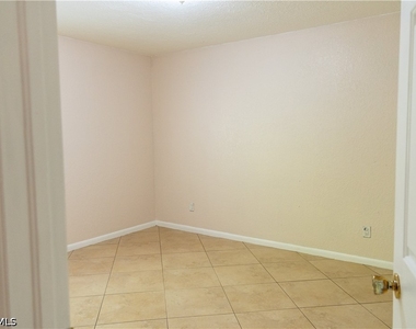 4627 Bayshore Drive - Photo Thumbnail 12