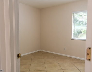 4627 Bayshore Drive - Photo Thumbnail 16