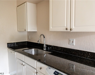 4627 Bayshore Drive - Photo Thumbnail 6