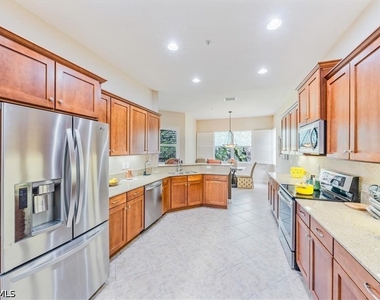 26479 Lucky Stone Road - Photo Thumbnail 10