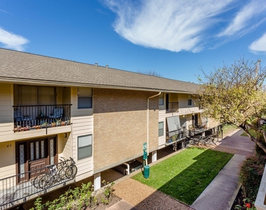 3131 Cummins Street - Photo Thumbnail 23