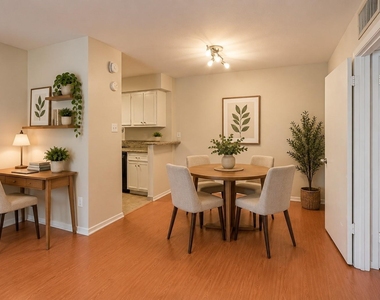 3131 Cummins Street - Photo Thumbnail 11