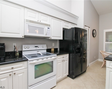 700 Lambton Lane - Photo Thumbnail 17