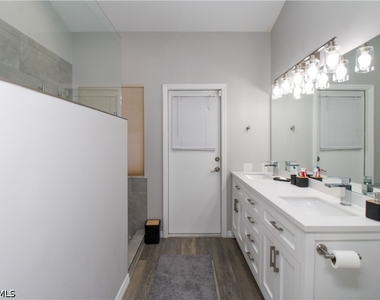 700 Lambton Lane - Photo Thumbnail 10
