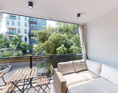 44 Box Street - Photo Thumbnail 2