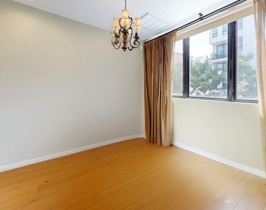 44 Box Street - Photo Thumbnail 6