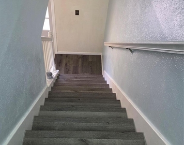 15006 Delbarton Drive - Photo Thumbnail 11