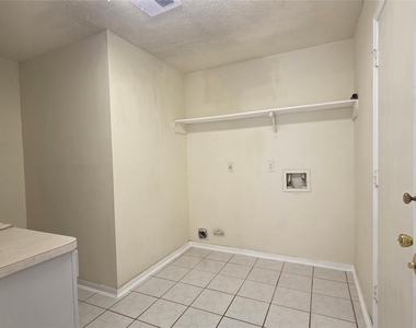 15006 Delbarton Drive - Photo Thumbnail 9