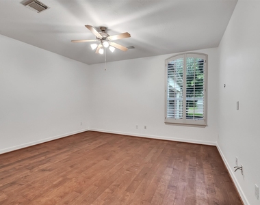 1211 Sterling Court - Photo Thumbnail 19