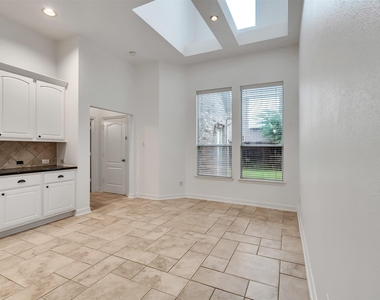 1211 Sterling Court - Photo Thumbnail 16