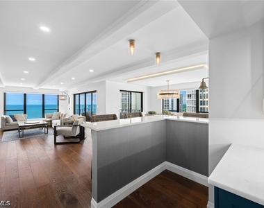4451 Gulf Shore Boulevard N - Photo Thumbnail 16