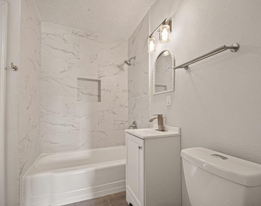 2420 Mcduffie Street - Photo Thumbnail 7